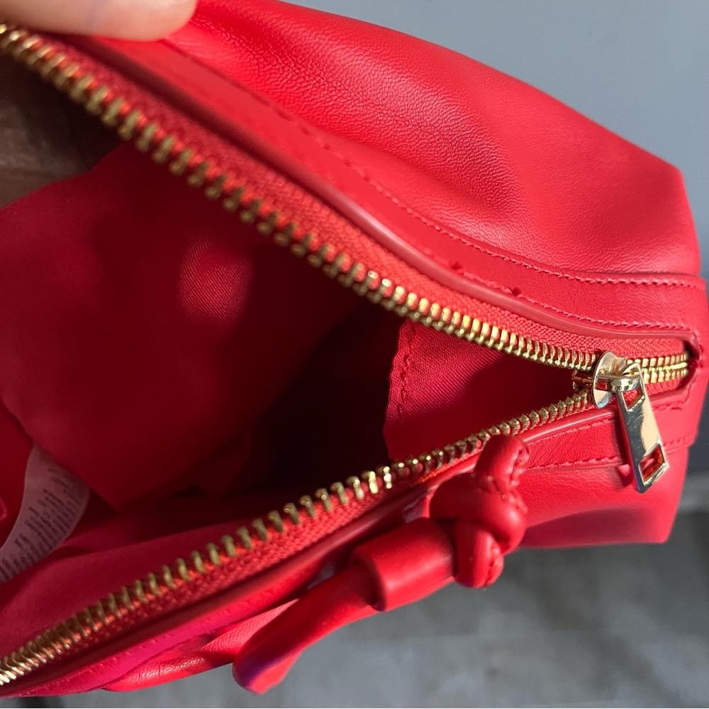Handbag - Picture 8 of 8